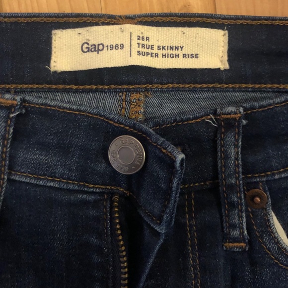 Gap high rise super skinny jeans - Picture 4 of 5